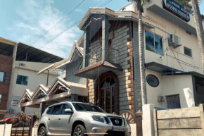 Apoorva Homestay